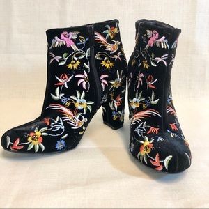 Black Velvet Embroidered Booties Size 6 Lulu’s